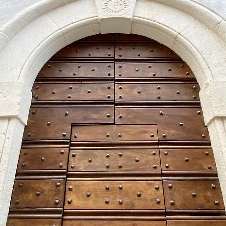 ל'אקווילה La Suite Aquilana מראה חיצוני תמונה